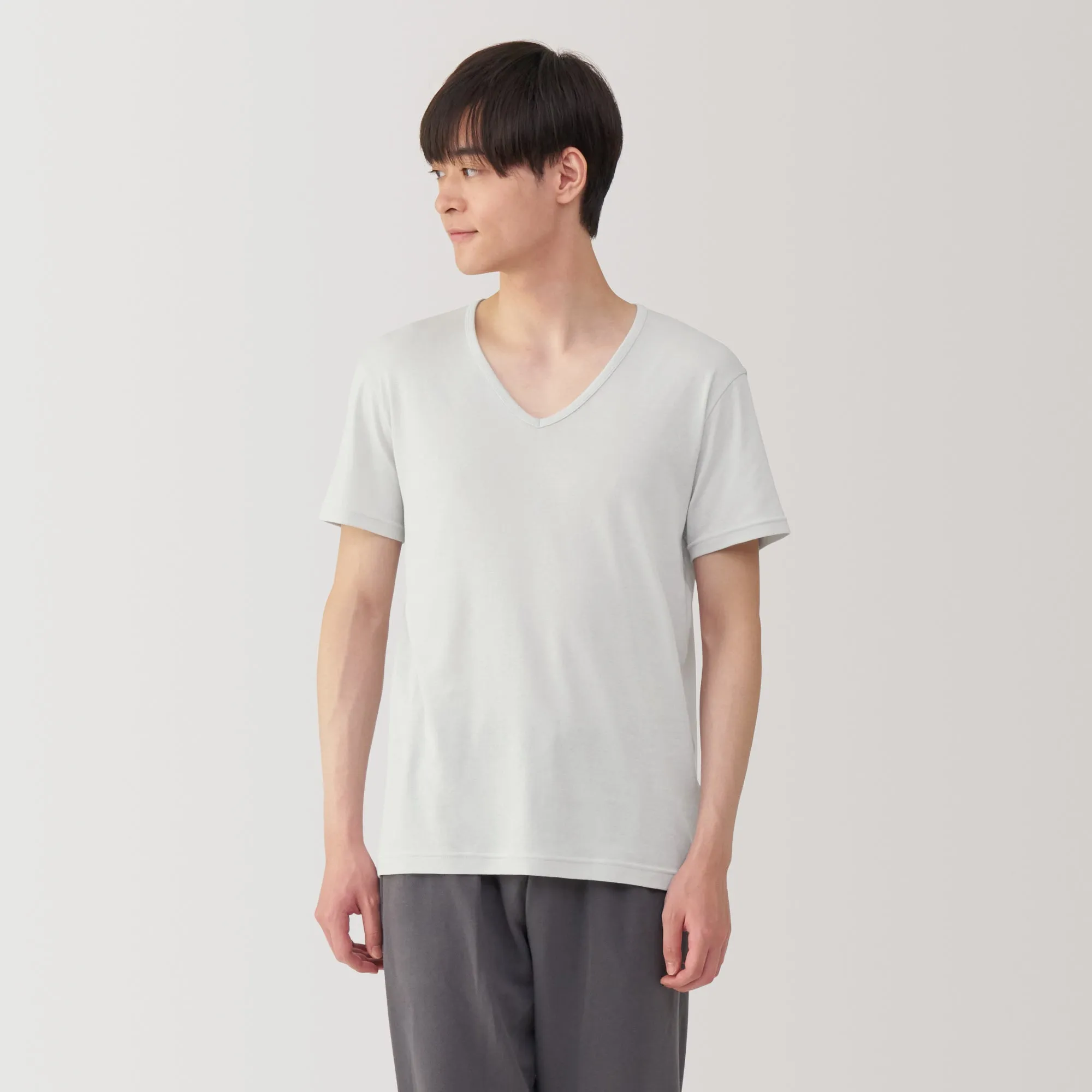 Men's Moisture-Wicking Cotton V-Neck Short Sleeve T-Shirt