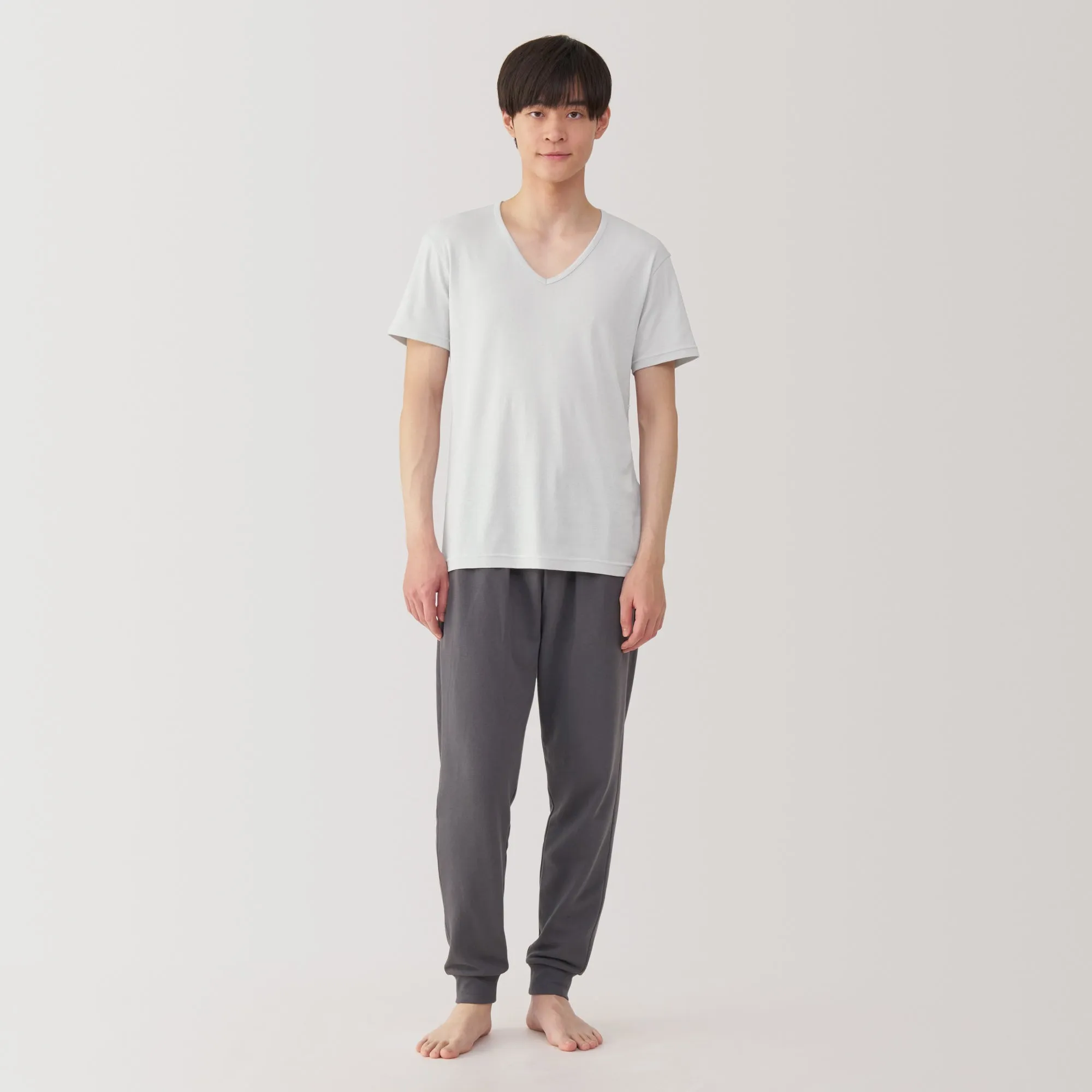 Men's Moisture-Wicking Cotton V-Neck Short Sleeve T-Shirt